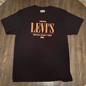 Black Levi’s Vintage T-Shirt
